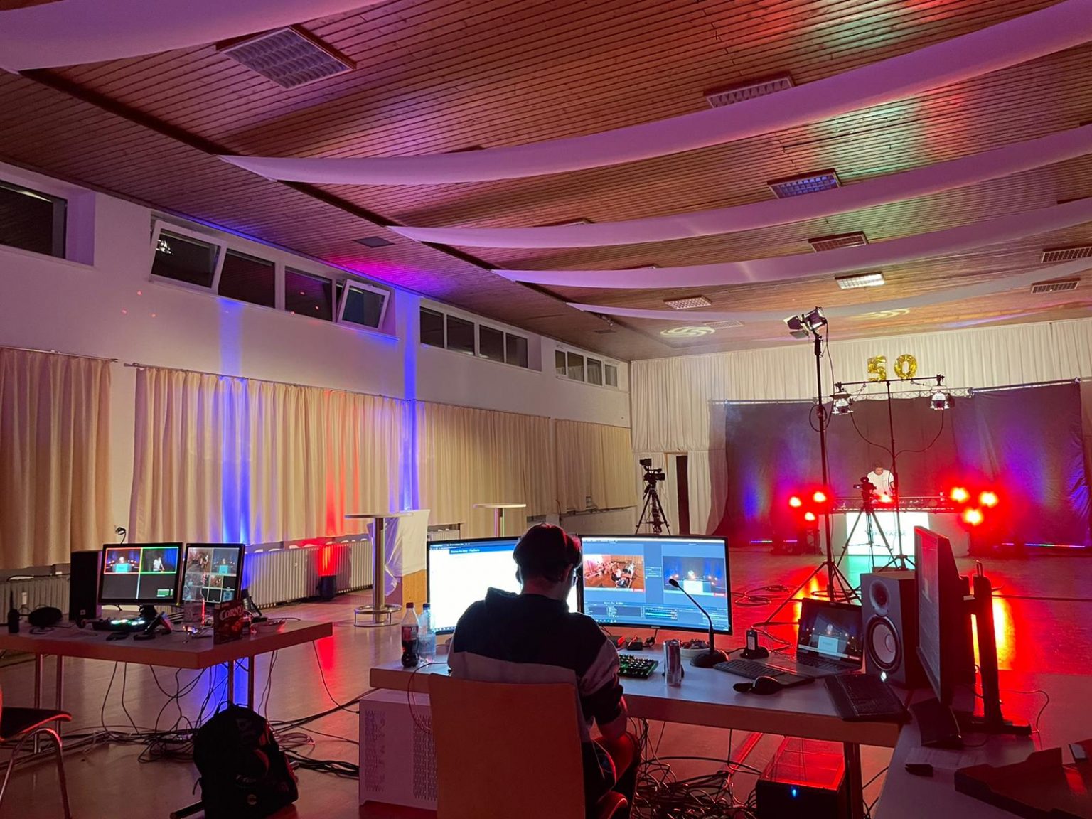 Crew bereitet die Technik vor