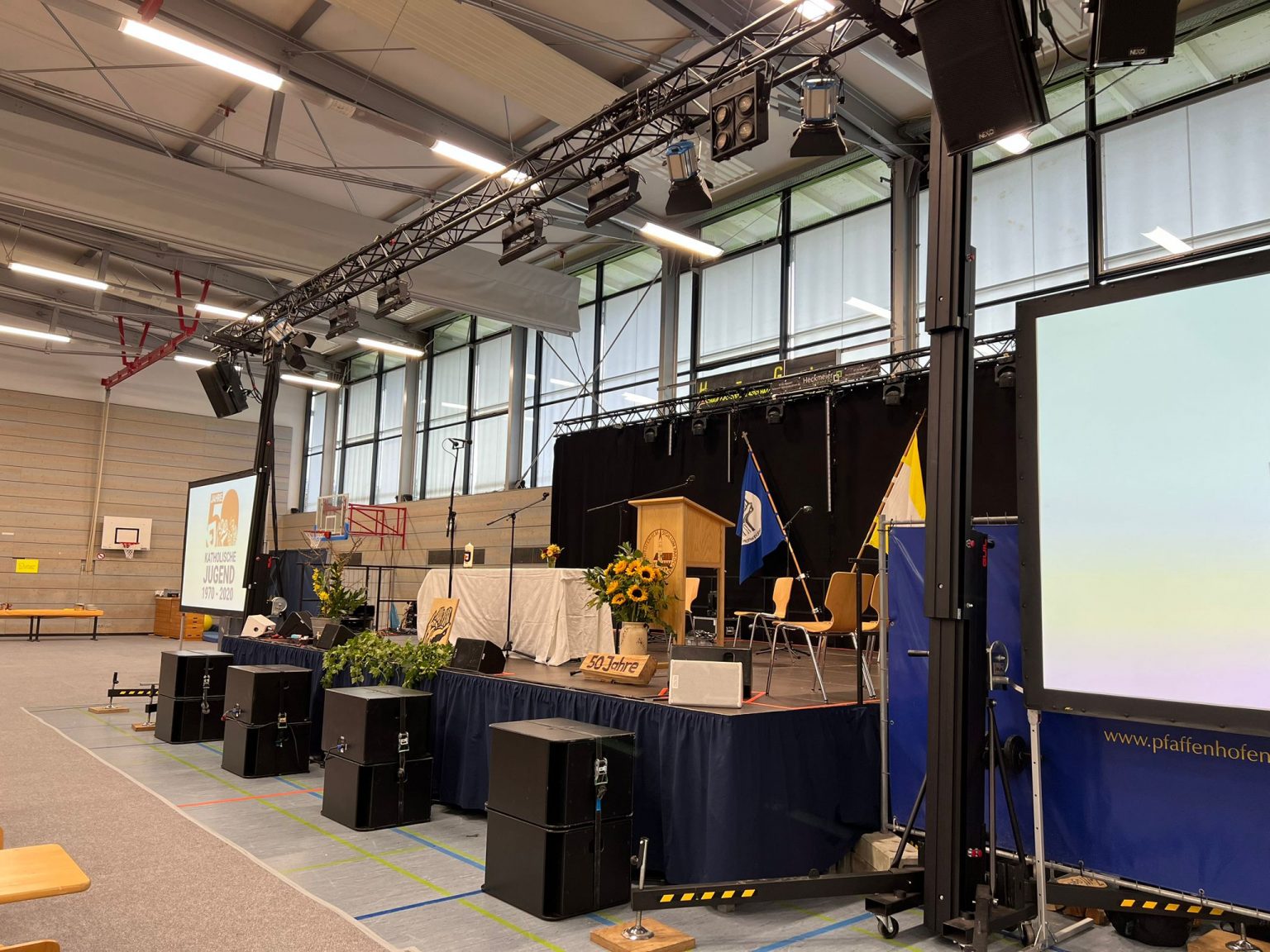 Bühne und Saal von oben