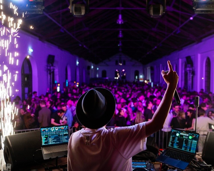 Bild 4 für Referenz SAP03_ING TANZT